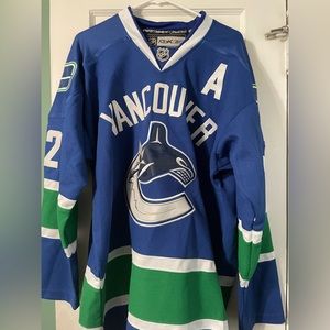 Vancouver Canucks Reebok Hockey Jersey - D. Sedin